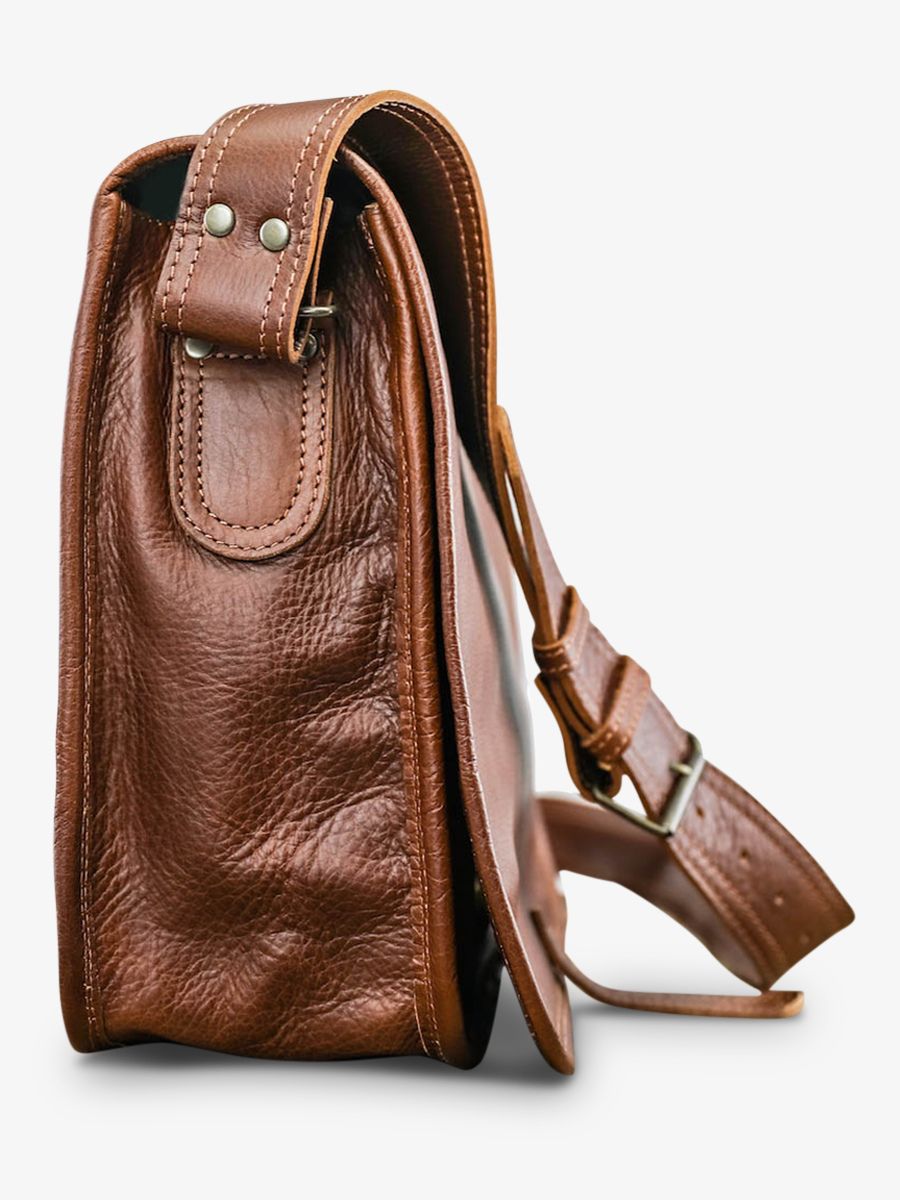 Foto-Seitenansicht-Arbeitstasche-braun-LeMessager-M-Tabak-Paul-Marius-M11S14-MK