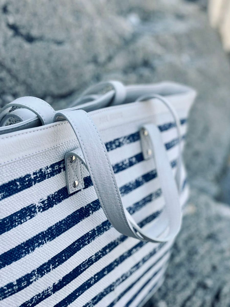 Foto-Rückansicht-Strandtasche-blau-weiß-Dune-Côte-Ouest-Mariniere-Paul-Marius-M25-CNV-BLU-W