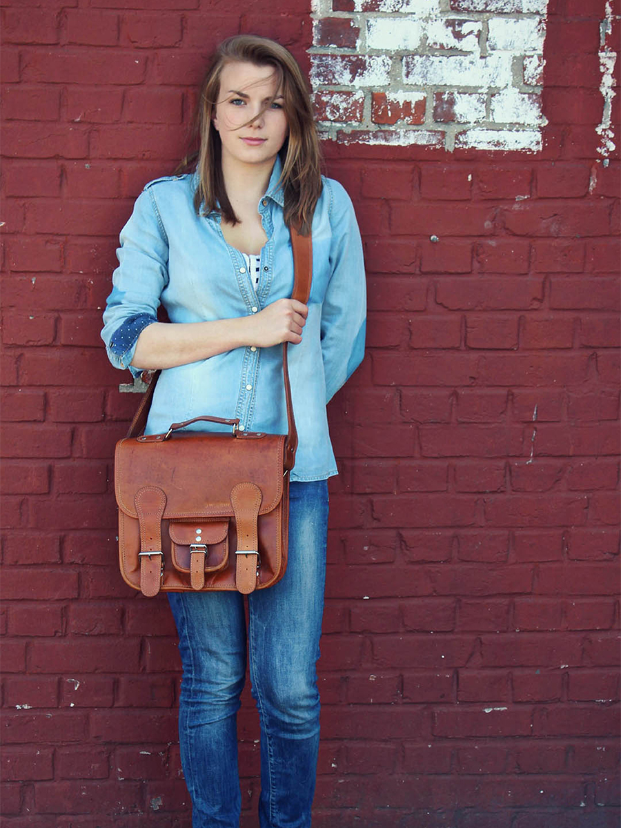 Foto-Tragetasche-kleine-Aktentasche-Leder-braun-lecartable-s-natur-paul-marius-m01s12-l