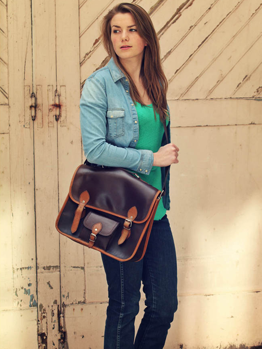 photo-portee-porte-document-cuir-a4-noir-le-grand-express-m-indus-paul-marius-m18s14d