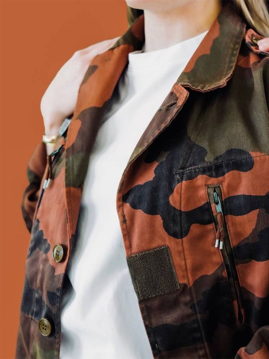 Foto-Rückansicht-Militärjacke-Baumwolle-orange-Militärjacke-rostrot-Paul Marius Army001-o-s