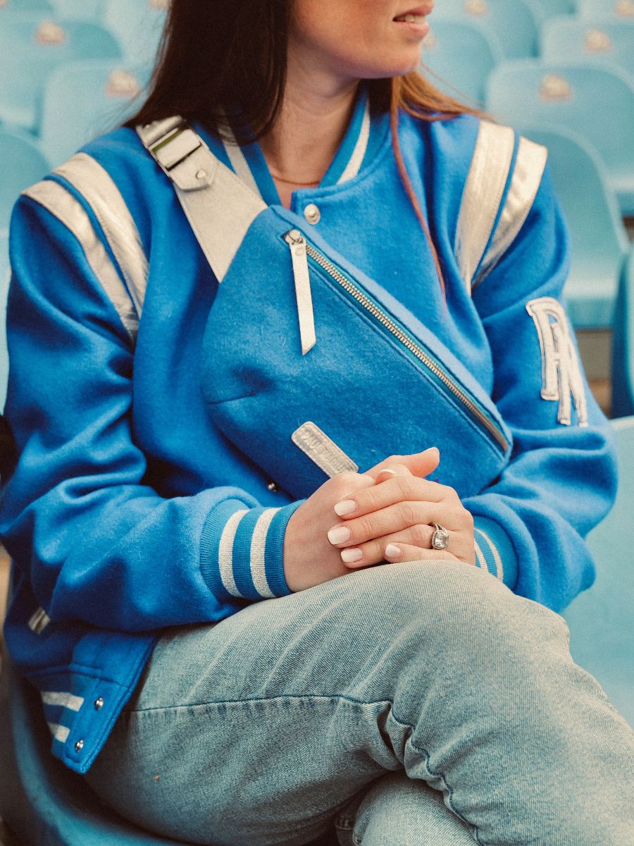 Foto-Innenansicht-Teddy-Jacke-aus-Leder-und-Stoff-Leteddy-50er-Jahre-leuchtend-blau-Paul-Marius-Tdy-Fifties-Blu-L